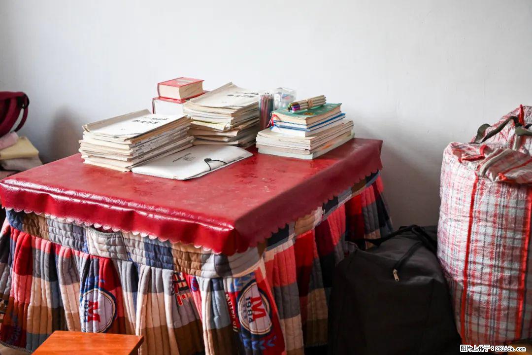 全网追的“扁担女孩”，找了一份暑假工，时薪12元 - 安顺生活资讯 - 安顺28生活网 anshun.28life.com